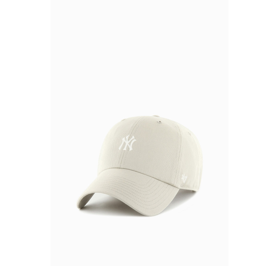 Бежева бейсболка '47 Brand New York Yankees Foundation з білим логотипом NY, вигляд спереду