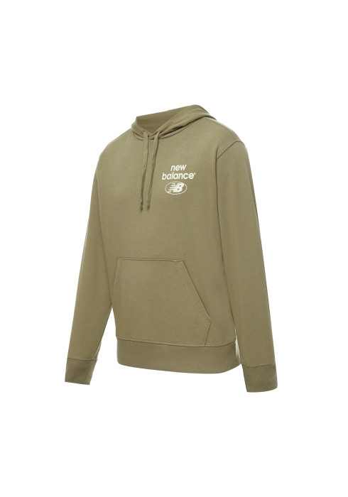 Оливковий чоловічий худі New Balance Essentials Reimagined з капюшоном та кишенею-кенгуру під кутом спереду на білому тлі
