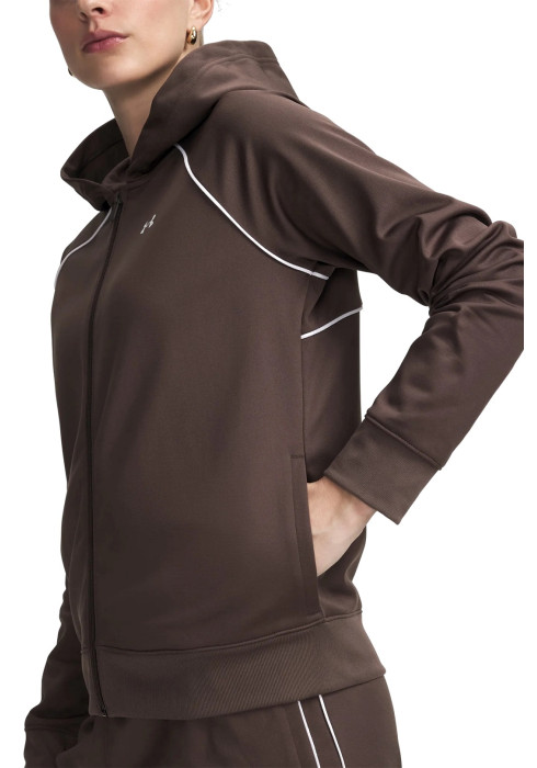 Крупний план олімпійки з капюшоном і кишенею спортивного костюма Under Armour Rival Tricot