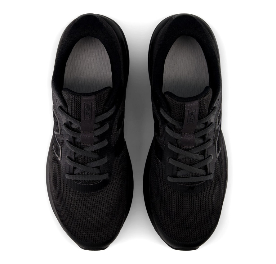 Чоловічі кросівки New Balance 411 v4 чорного кольору, вигляд зверху