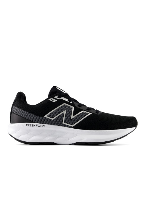 Чоловічий біговий кросівок New Balance Fresh Foam 520 v9 чорного кольору у профіль із білою підошвою та світлим логотипом N