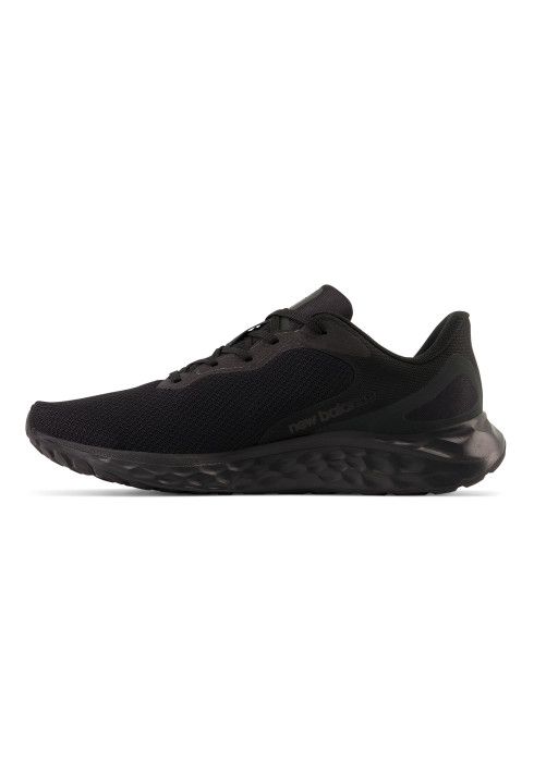 Чоловічі чорні кросівки NB Fresh Foam Arishi v4 у профіль з внутрішньої сторони з м'якою підошвою