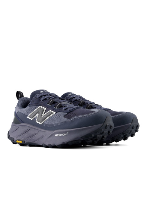 Пара темно-синіх кросівок New Balance Fresh Foam X Hierro Trek v9, вигляд у три чверті
