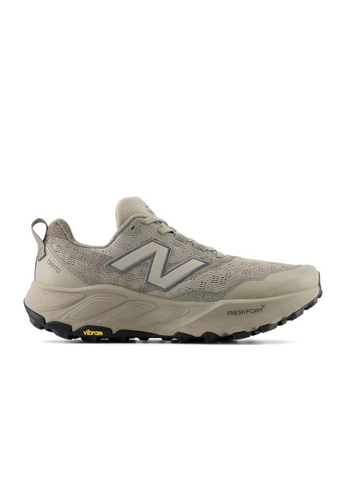 Чоловічий трейловий кросівок New Balance Fresh Foam X Hierro v9 у профіль із логотипом N, підошвою Vibram та технологією Fresh Foam