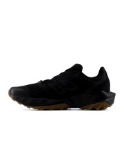 Чоловічі кросівки New Balance Tektrel у профіль з внутрішньої сторони чорного кольору