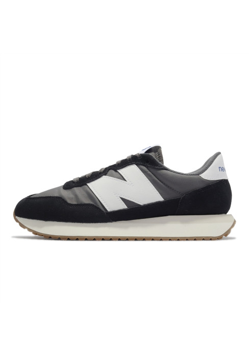 Чоловічі кросівки New Balance 237 у профіль з внутрішньої сторони з сірим текстильним верхом та чорними замшевими накладками