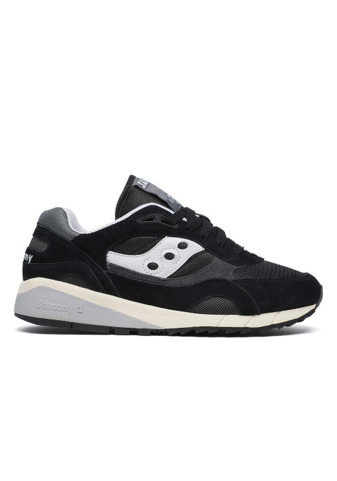 Чоловічі чорні кросівки Saucony Shadow 6000 у профіль з білим логотипом, сітчастим верхом та амортизуючою підошвою
