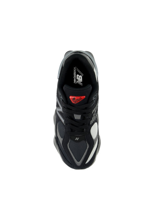 Юніорські кросівки New Balance 9060 у світлому та чорному кольорі з масивною підошвою - фото 2