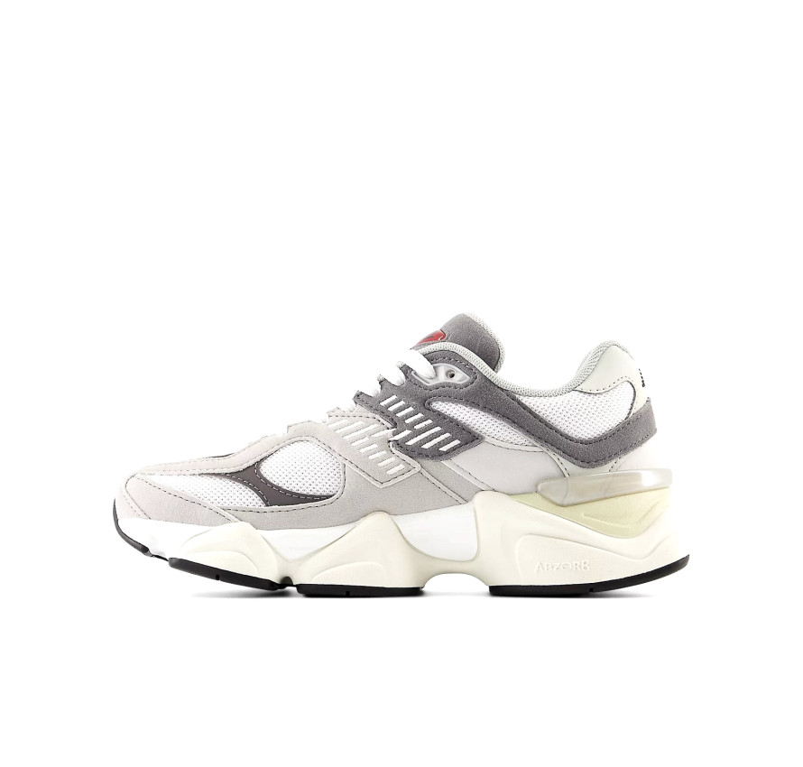Юніорські кросівки New Balance 9060 у світлому та чорному кольорі з масивною підошвою - фото 3