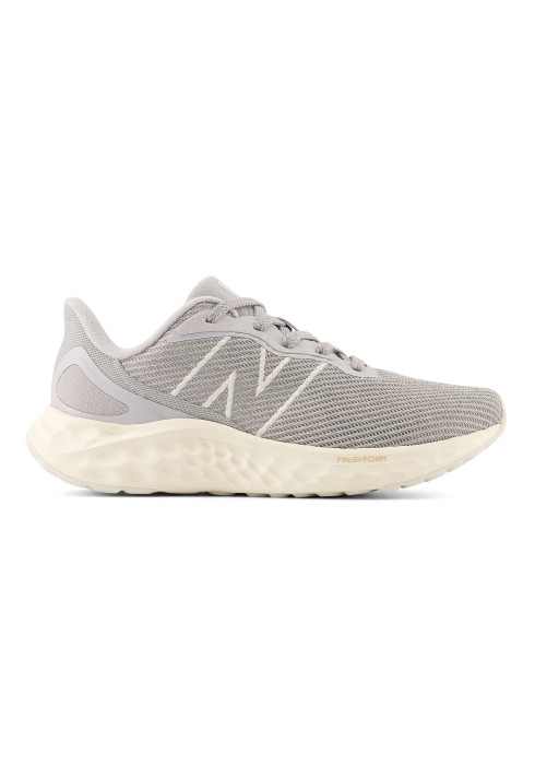 Жіночі сірі кросівки New Balance Fresh Foam Arishi у профіль з фірмовим логотипом N та підошвою Fresh Foam