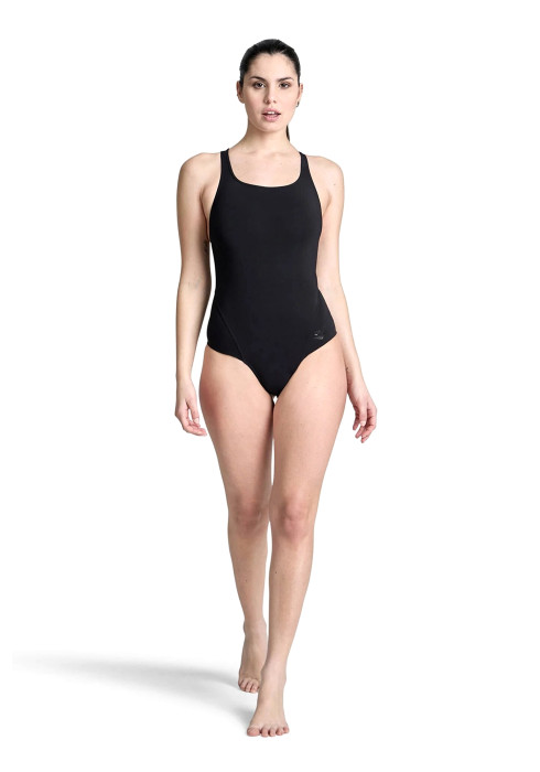 Жіночий чорний цільний купальник Arena W Mesh Panels Swimsuit Power Bac арт. 006660-500 на моделі у повний зріст спереду