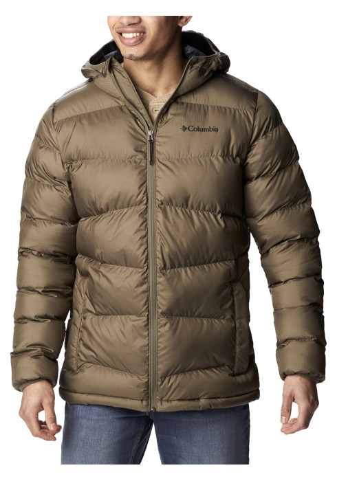 Чоловіча оливкова утеплена куртка Columbia Fivemile Butte Hooded на моделі спереду