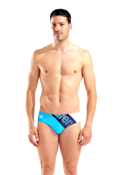 Чоловік у повний зріст у плавнях Arena M STRIPEFLOW SWIM BRIEFS спереду