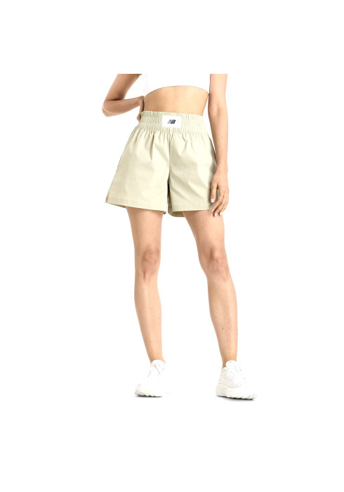 Жіночі шорти NB Pull On Boxer. Модель представлена в чорному та темно-оливковому кольорах. Шорти мають вільний крій, високу посадку, еластичний пояс зі шнурком та бічні кишені. Магазин LikeSport.