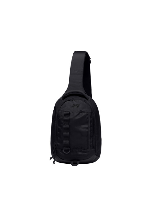 Чорна сумка-слінг New Balance Athletics Sling Bag, вид спереду, ззаду та збоку.