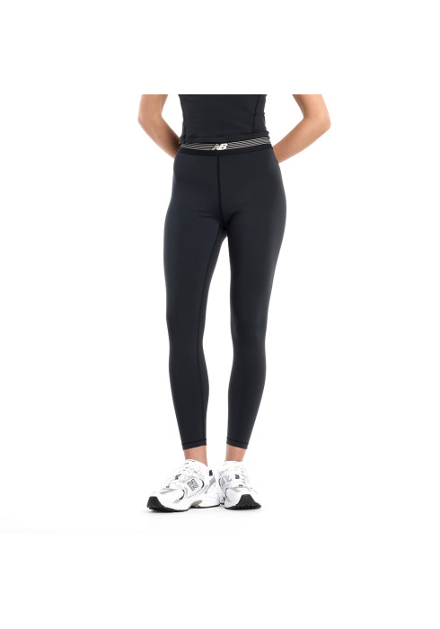 Жіночі тренувальні тайтси New Balance AC Legging 25” арт. WB6160E1BK чорного кольору на моделі спереду
